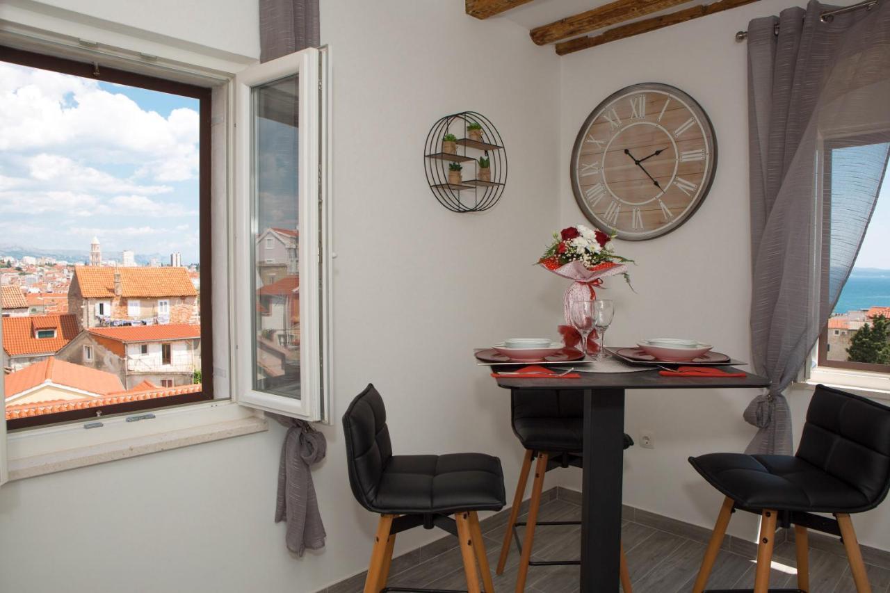 Apartments Angela With Old Town View Split Exterior photo